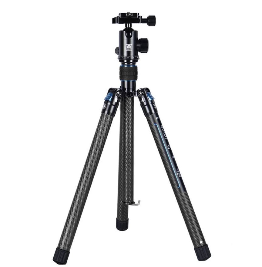 Sirui AT-125 Traveler X-II Compact mit E-10 Kugelkopf - Frontale Ansicht