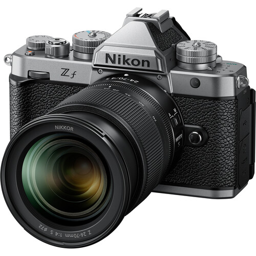 Nikon Z f Kit silber mit 24-70mm f/4 und Promo Case