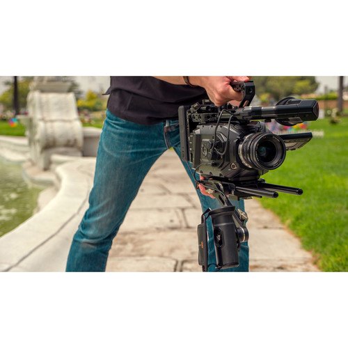 blackmagic-ursa-mini-pro-4-6k-digital-cinema-kamera-outdoor