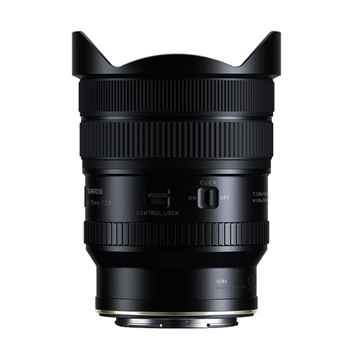 Bedienelemente und Click-Schalter des Tamron AF 12-20mm f/2.8 für Nikon Z