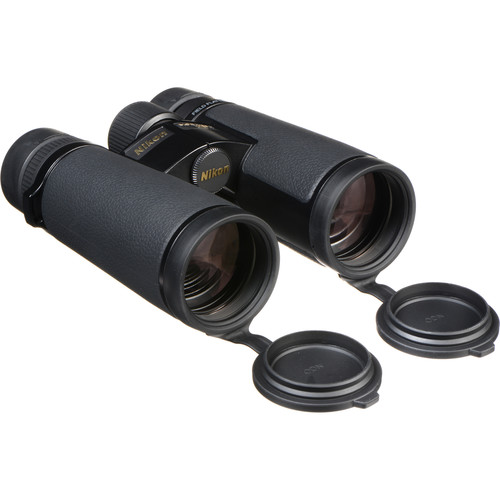 nikon-monarch-hg-10x42-fernglas-schraegansicht