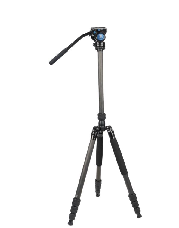 Sirui Traveler VC mit VA-5 Fluidkopf - Ausgefahrenes Stativ