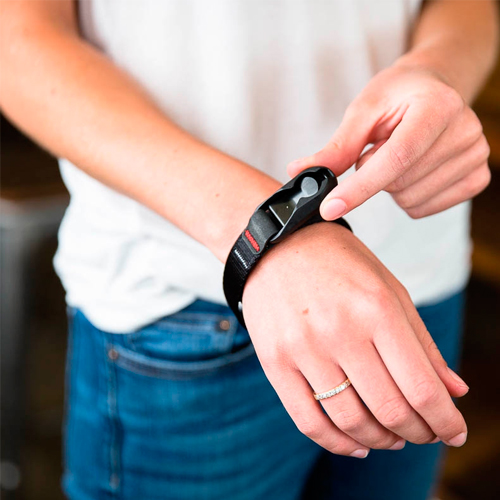 peak-design-cuff-dslr-handschlaufe-befestigung