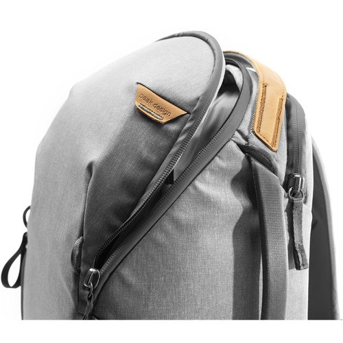 peak-design-everyday-rucksack-zip-v2-15l-ash-detailansicht