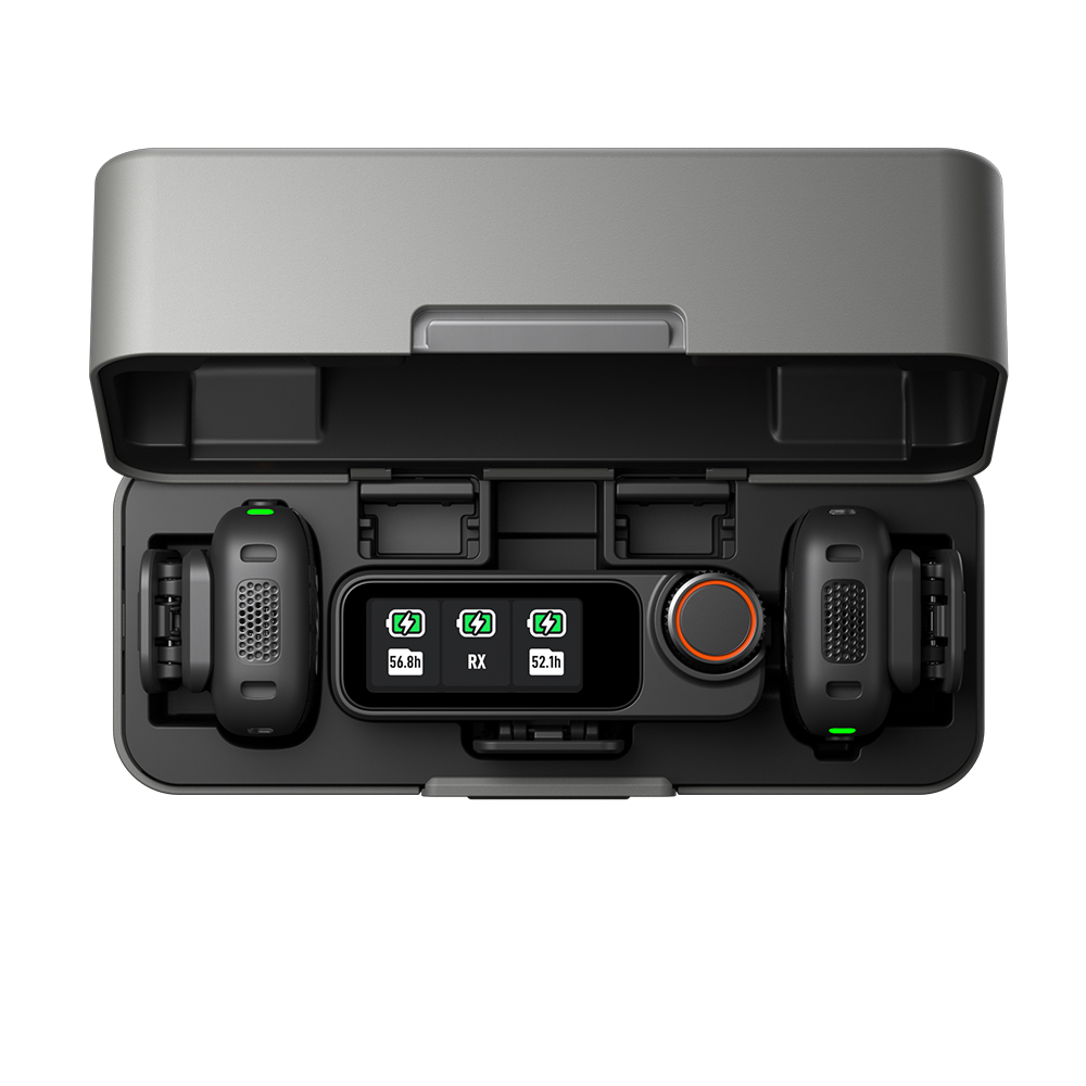 DJI Mic 3 2 sender 1 empfner 1 ladeschale Ansicht oben eingeschaltet