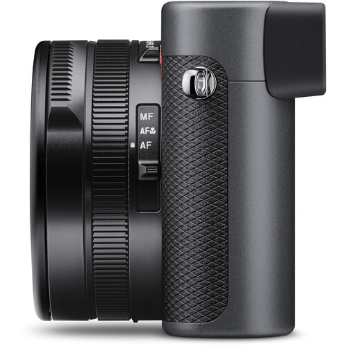 Linke Seitenansicht der Leica D-Lux 8 Metallgrau 19213 mit Fokusmodusschalter (MF, AF, Makro) am Objektivtubus.