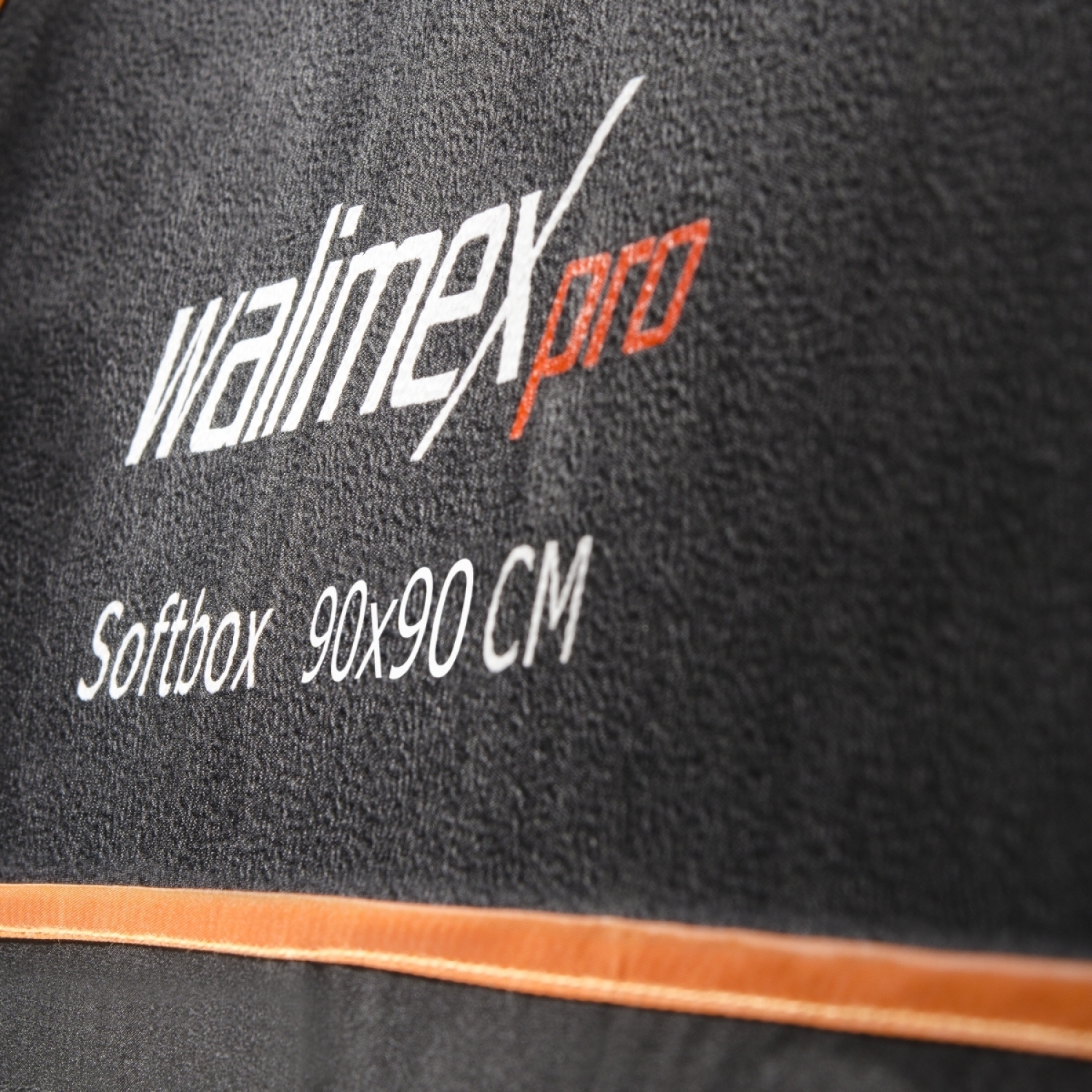 Walimex-Pro-Softbox-90x90cm-AuroraBrowens-2