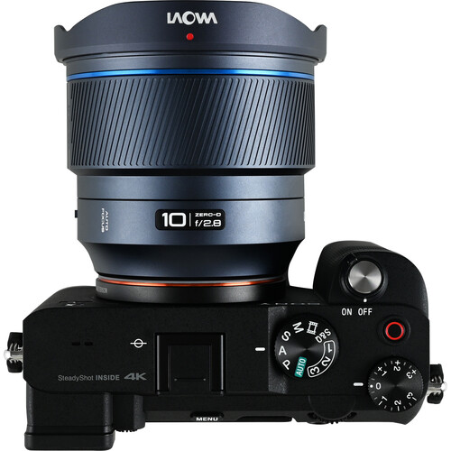 Laowa AF 10mm f2.8 Zero-D FF Sony E - perspektive von oben und Gehäuse