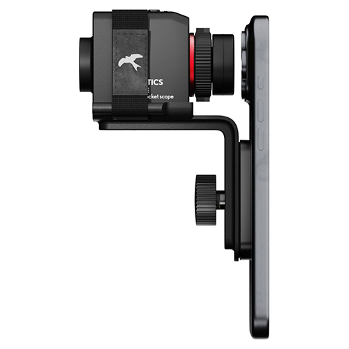 Seitenansicht des Monokulars montiert an einem Smartphone-Adapter.