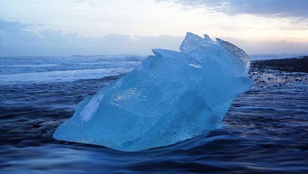 sony-fe-24-70mm-f2-8-gm-objektiv-ice
