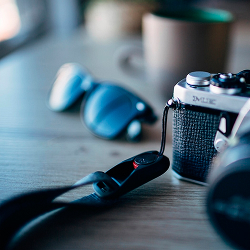 peak-design-cuff-dslr-handschlaufe-anwendung