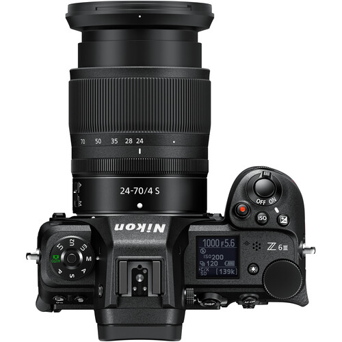 Nikon-Z6-III-mit-24-70mm-f4-S-3