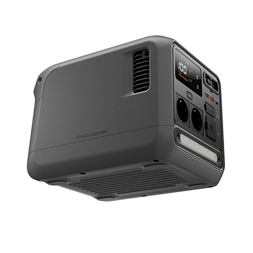 DJI Power 1000 Mini Frontansicht mit Digitaldisplay und AC-Steckdosen.