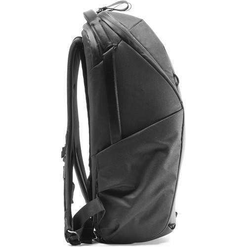 peak-design-everyday-rucksack-zip-v2-20l-schwarz-seitenansicht