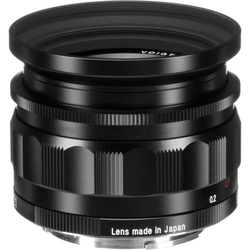 Voigtl-ander-21mm-f3-5-Color-Skopar-E-Mount-Objektiv-2