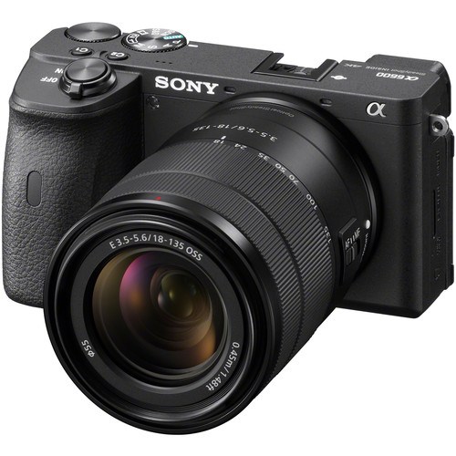 Sony Alpha 6600 Kit mit 18-135mm Objektiv Frontansicht0aqmnEcPGI7t9