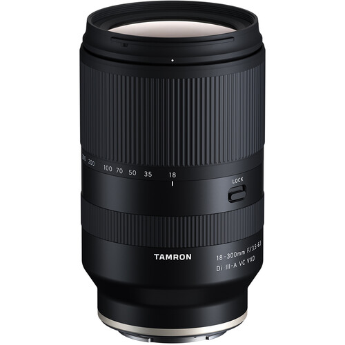 Tamron 18-300mm f3.5-6.3 Di III-A VC VXD für Nikon Z (APS-C) Frontale Ansicht
