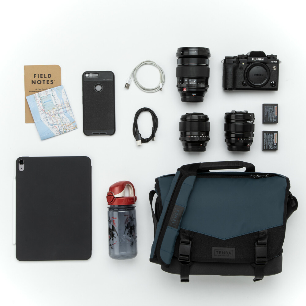 Tenba-DNA-9-Slim-Messenger-Tasche-Blau-2