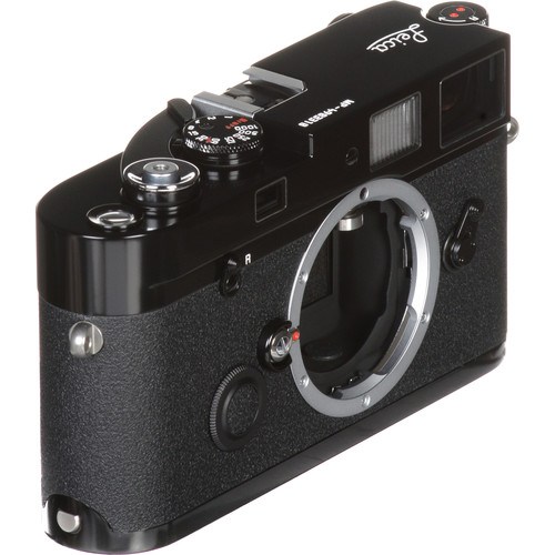 leica-mp0-72-rangefinder-kamera-schwarz-schraegansicht