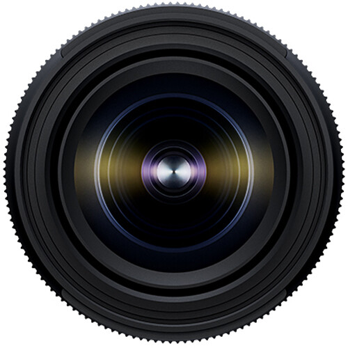Das Tamron 16-30mm F2.8 G2 Objektiv für Sony E-Mount liegt zusammen mit dem Tamron 28-75mm G2 und 70-180mm G2, als Teil der F2.8 Trinity.