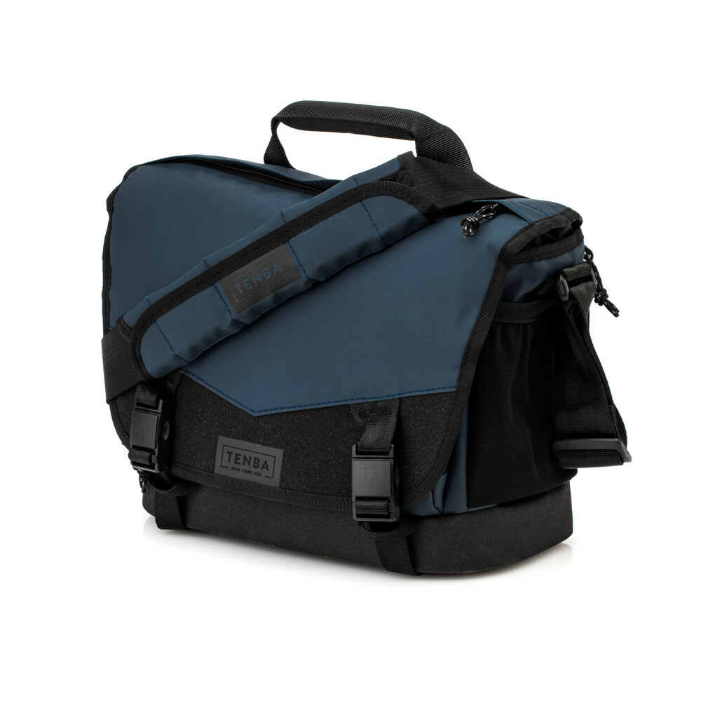 Tenba-DNA-9-Slim-Messenger-Tasche-Blau-5