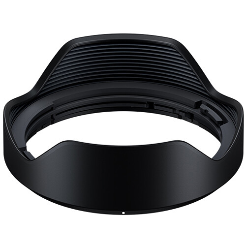 Detailansicht des Bajonetts des Tamron 16-30mm F2.8 G2 Objektivs für Nikon Z-Mount, das die robuste Verarbeitung und die elektronischen Kontakte zeigt.