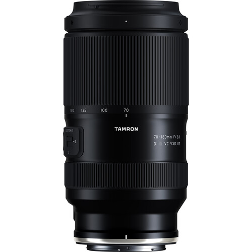 Tamron 70-180mm F2.8 Di III VXD G2 Objektiv für Nikon Z - Frontale Ansicht auf das Objektiv