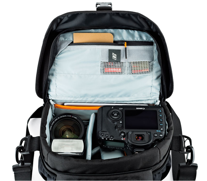 lowepro-nova-180-aw-ii-kameratasche-innenansicht