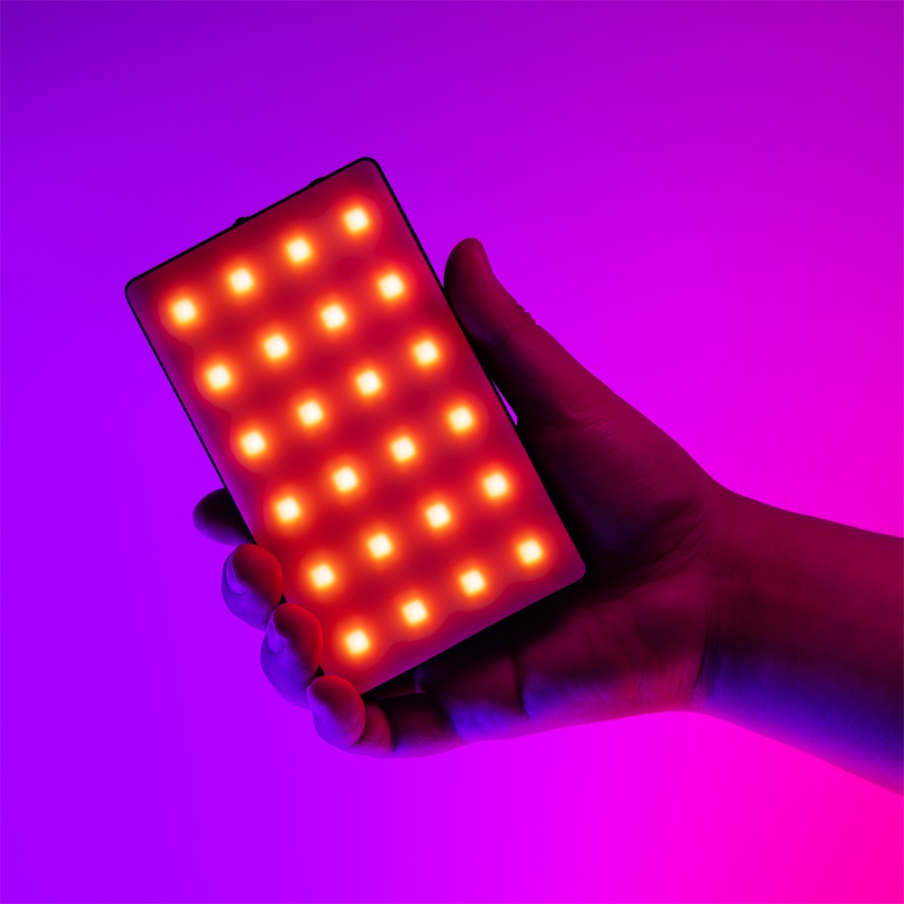SmallRig-RM120-RGB-Videoleuchte-mit-langer-Akkulaufzeit-3808-Bild4