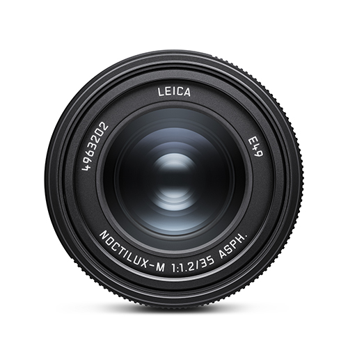 Frontalansicht des Leica Noctilux-M 35mm f1.2 Objektivs mit Fokus auf die Frontlinse und die E49 Filterfassung.