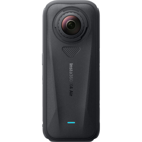 Rückansicht der Kamera mit "Insta360 X4 Air" Schriftzug.