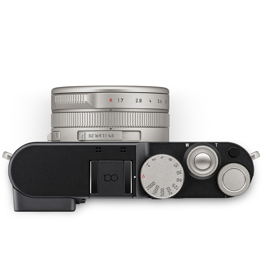 Leica D-Lux 8 100 Years oben mit Objektiv nicht ausgefahren