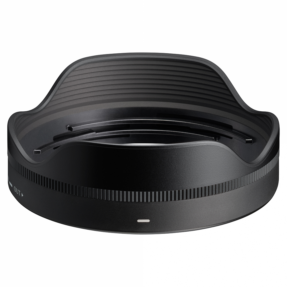 E-M-sigma-12mm-f1.4 Ansicht mit Objektivschutz