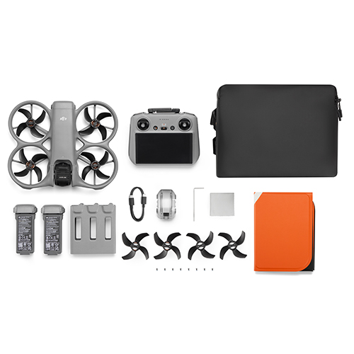 DJI Avata 360 Fly More Combo mit Drohne, RC 2 Controller, Ladestation und Akkus.