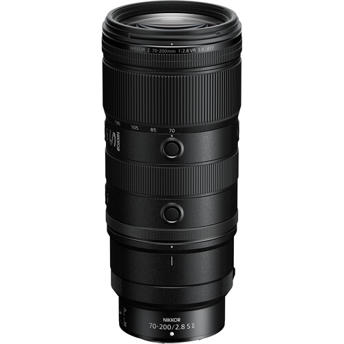 Detailansicht des Nikon Z 70-200mm f/2.8 S II mit Fokus auf die AF- und VR-Bedienelemente.