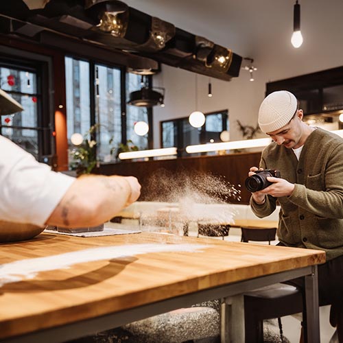 Canon EOS R50 V in Aktion – Fange deine Alltagsmomente mit Leichtigkeit und Brillanz ein