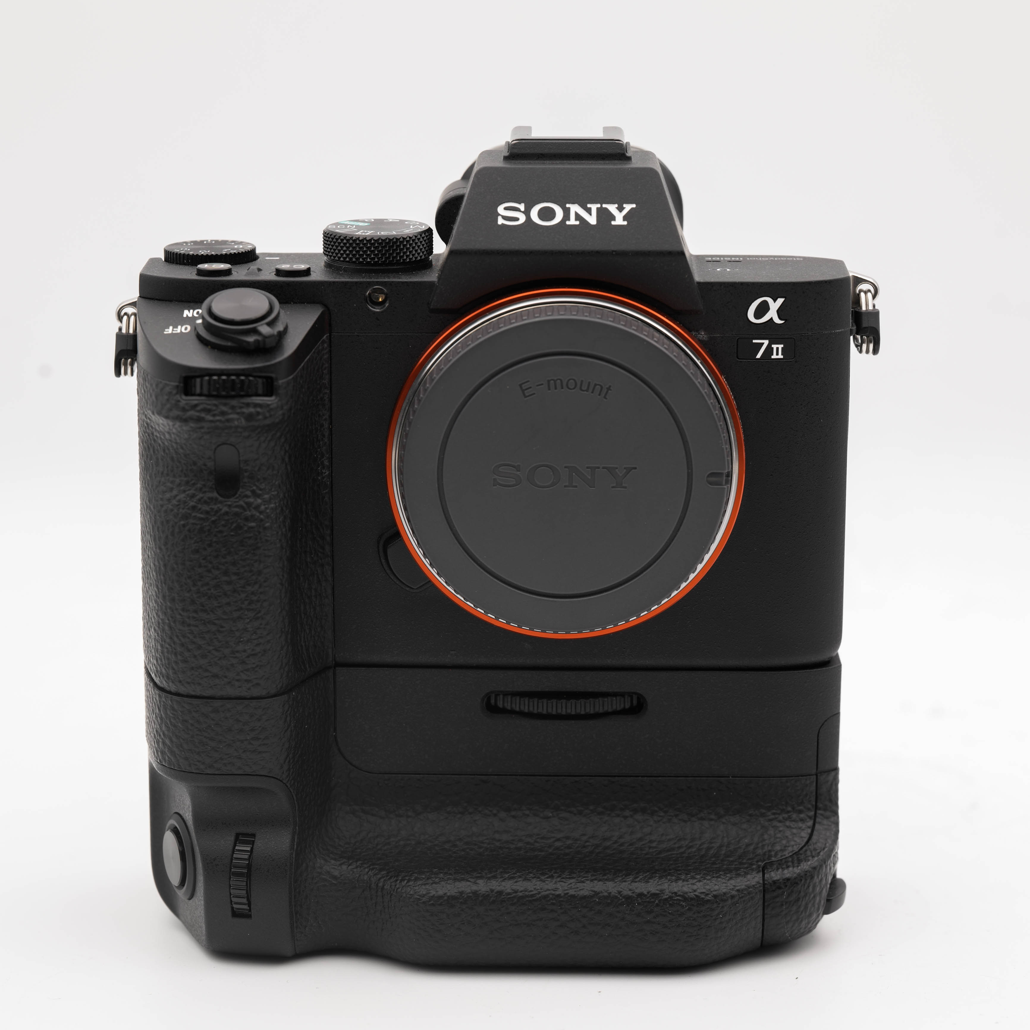 Sony Alpha 7 II Gehäuse mit VG-C2EM Batteriegriff | Gebraucht